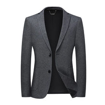 Blazer Masculino Luzatti LZ028, modelagem moderna, tecido elástico premium e caimento refinado para um visual sofisticado e confortável.